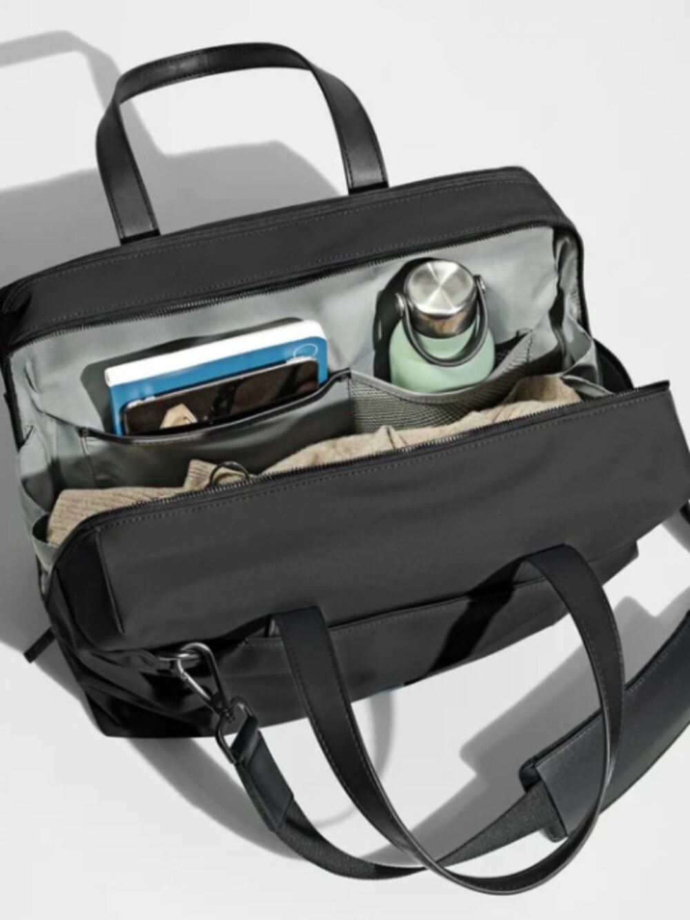 The Everywhere Bag in Jet Black - Picture 7 of 9